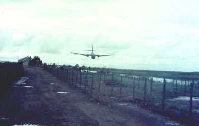 2myph280_A411_CV2_APPROACH_FOR_RESUPPLY_DROP_POL_IN_CANAL~0.JPG